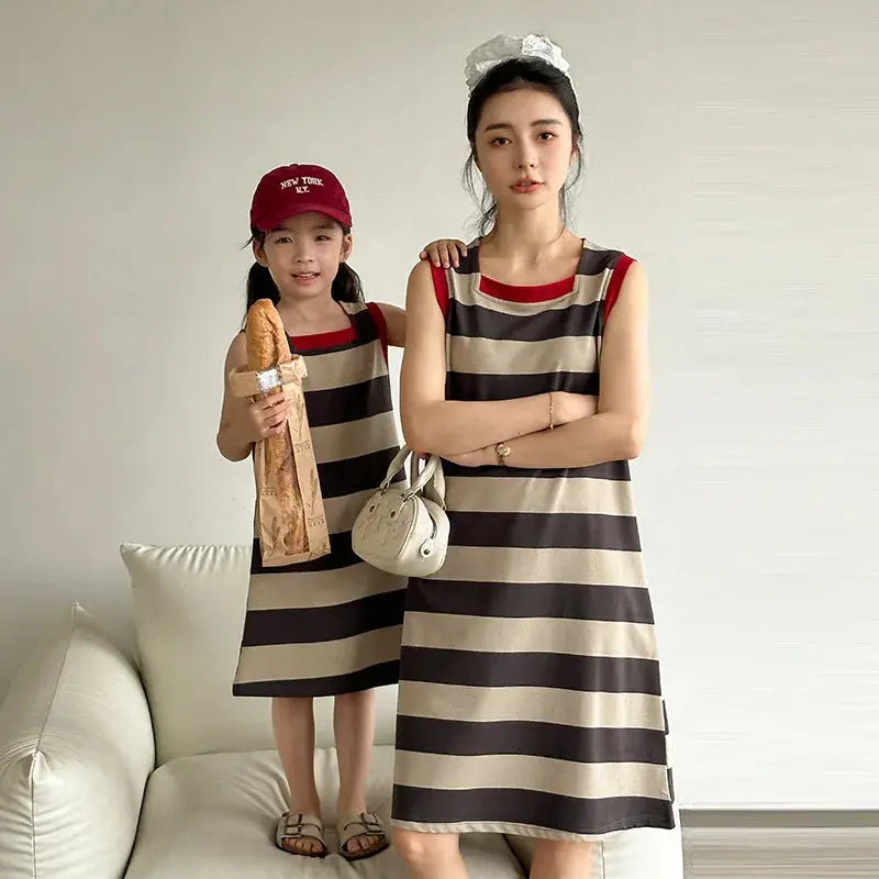 Family Matching Couple Look Clothing Fashion Mom Daughter Sleeveless Dress Dad Son T Shirts Shorts Korean Sister Brother Outfits Mein Shop