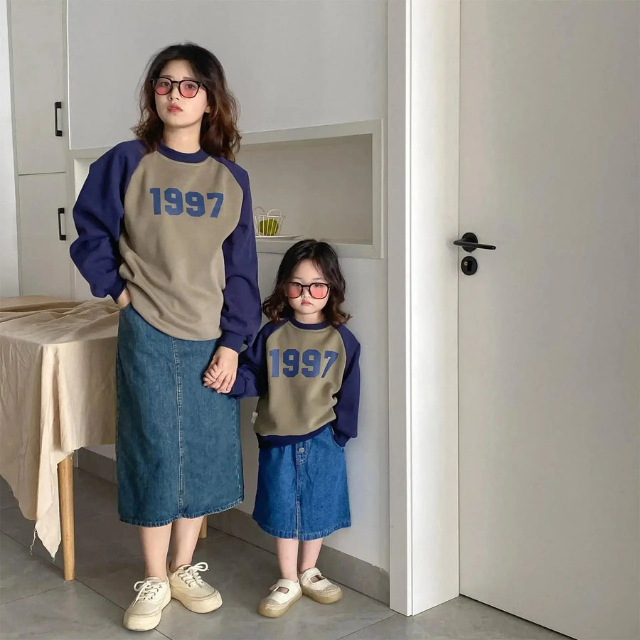 SweatshirtFather Mother and Daughter Me Son Matching Tee Shirts Baby Matching Clothes for the Whole Family Cotton Tops Spring