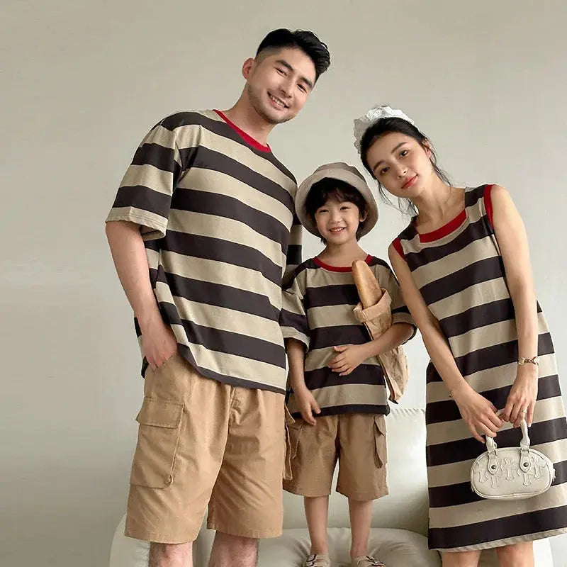 Family Matching Couple Look Clothing Fashion Mom Daughter Sleeveless Dress Dad Son T Shirts Shorts Korean Sister Brother Outfits
